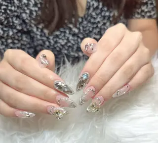 ネイル D-BEAUTY Nailsalonのネイルデザイン