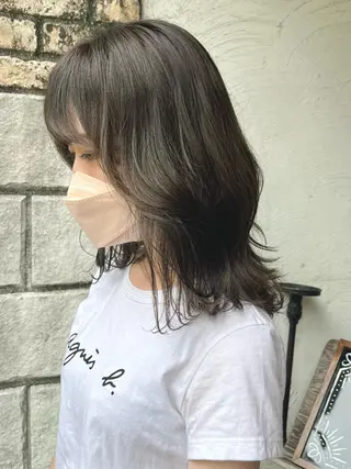 ミディアム カラー ヘアアレンジ レイヤー/グレージュ 🤍奥開梨恵のヘアスタイル