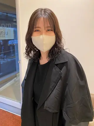 ミディアム パーマ レイヤーカット/ ハイライト　千咲季のヘアスタイル