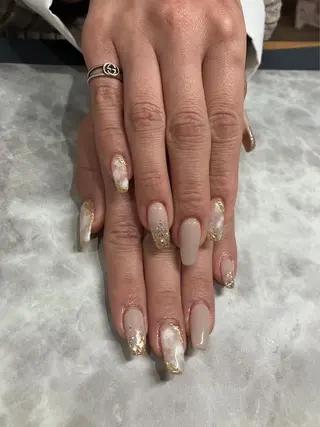 ネイル 長谷川 奈緒美のネイルデザイン