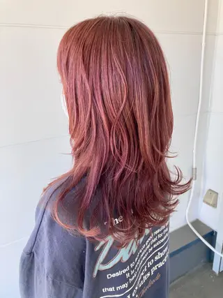 セミロング タカツド ユウキのヘアスタイル