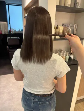 ミディアム モテ髪‎🫧赤み消し カラー表参道きょうこのヘアスタイル