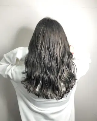 セミロング カラー メンズ特化美容師 カラー専門ぺーターのヘアスタイル