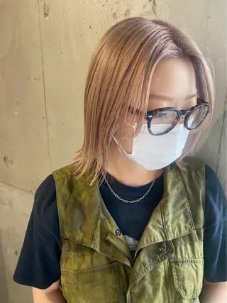 ミディアム カラー ヘアアレンジ lani ブリーチ /ダブルカラーのヘアスタイル