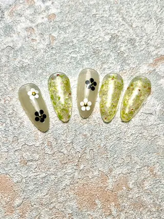 ネイル M.T nailのネイルデザイン