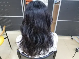 カラー ヘアアレンジ 昆野 幸輝のヘアスタイル