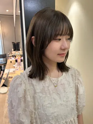 ミディアム カラー hubhair レイヤー/透明感のヘアスタイル