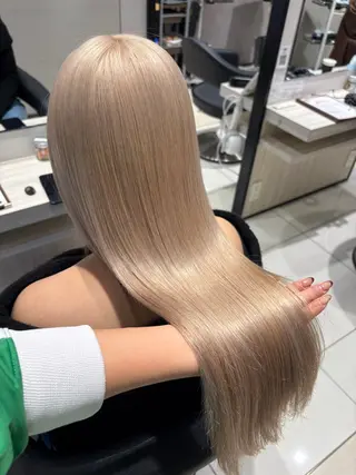 ロング カラー 🫧うる艶ハイトーン 🫧💘サヤ💘のヘアスタイル