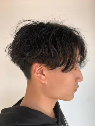 ミディアム パーマ 中村 靖彬のヘアスタイル