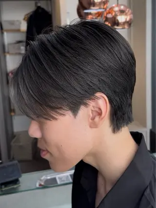 ミディアム メンズ 岡部 琉斗のヘアスタイル