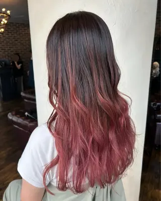 セミロング カラー ヘアアレンジ 梅木李奈🕊️ レイヤー透明感カラーのヘアスタイル