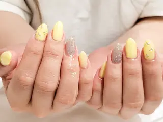 ネイル 矢野 美希のネイルデザイン