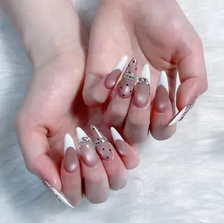 ネイル Hin Hana Nailのネイルデザイン