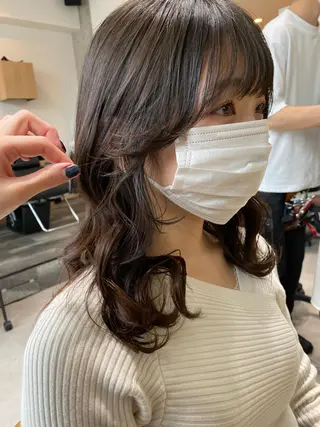 ミディアム カラー 似合う髪型見つけます AYAKAのヘアスタイル