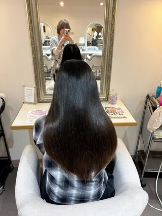 ショート 佐藤 文音のヘアスタイル