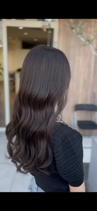 ロング カラー saria [ALEAP]のヘアスタイル
