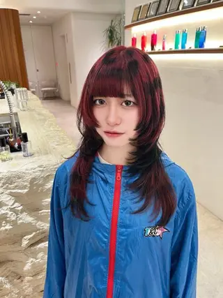 セミロング レイヤー似合わせ 透明感カラーりきやのヘアスタイル