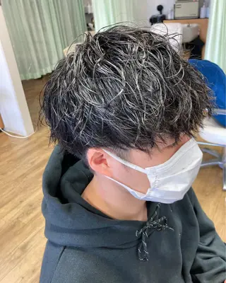 ショート パーマ メンズ Natural KeEのヘアスタイル
