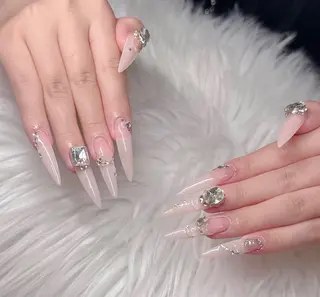 ネイル Lee Nailsのネイルデザイン