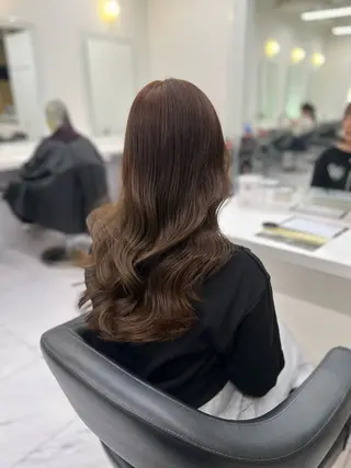 ロング カラー 透明感🤍レイヤー ベージュ‎🤍ピンクのヘアスタイル