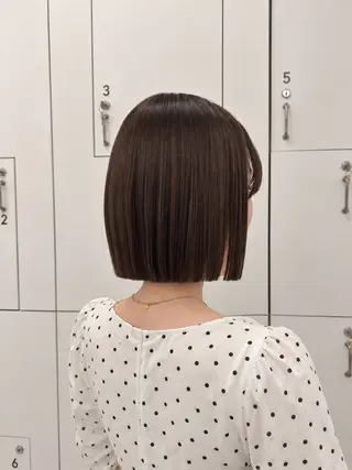 ショート カラー mei タッセルボブ 縮毛矯正🧚‍♂️のヘアスタイル