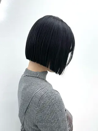 ショート カラー ヘアアレンジ 縮毛矯正🤍 ボブ/ HIKARIのヘアスタイル