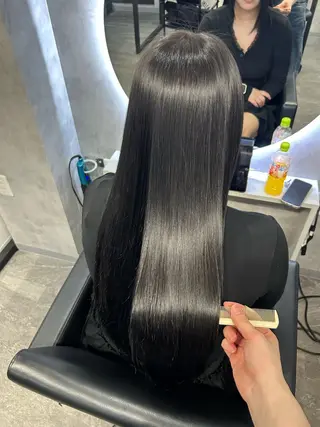 カラー 德永 咲希のヘアスタイル