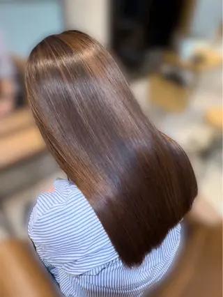 セミロング 吉井 緋音のヘアスタイル