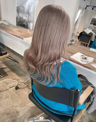 ミディアム ✨艶ブリーチカラー ✨四ノ宮裕己のヘアスタイル