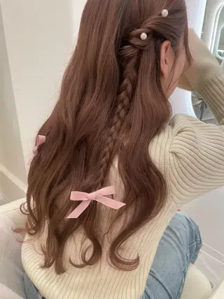 ロング ヘアアレンジ ヘアメイク new meのヘアスタイル