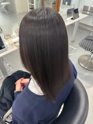 ミディアム みな .share天王寺のヘアスタイル
