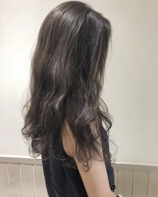 ロング カラー 東 みのりのヘアスタイル