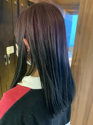セミロング カラー 佐藤 舞のヘアスタイル
