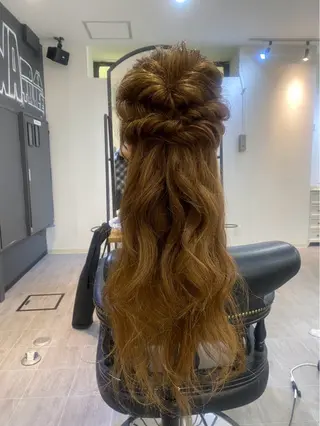 ミディアム 角田 亜美のヘアスタイル