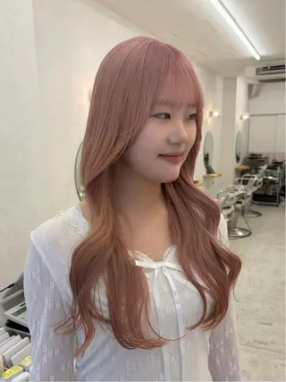 ロング カラー まろやかベージュ🤎 艶カラー🫧リン🔔のヘアスタイル