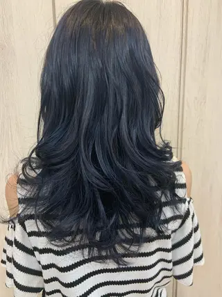 ロング カラー パーマ ヘアアレンジ ハイトーンカラー🤍 山下 優華のヘアスタイル
