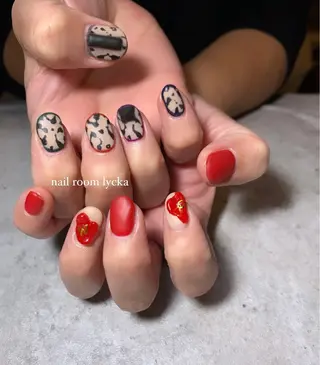 ネイル ネイルルームリッカ 𝐦𝐚𝐲𝐮のネイルデザイン