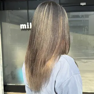 ロング カラー 透明感カラー/パーマ 🌀アオノのヘアスタイル