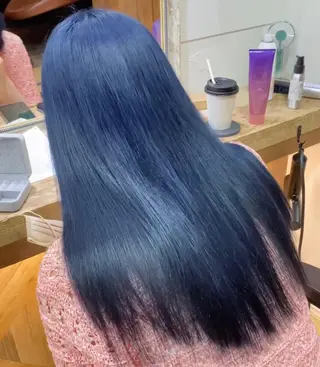 セミロング カラー 横尾 歩のヘアスタイル