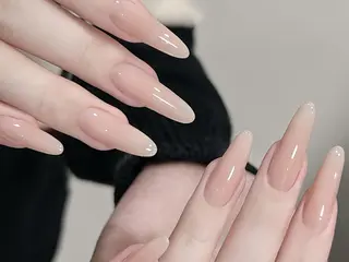 ネイル Queenie 🦋のネイルデザイン