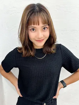 セミロング カラー "オトナ髪”/ LAKA TOCCAのヘアスタイル