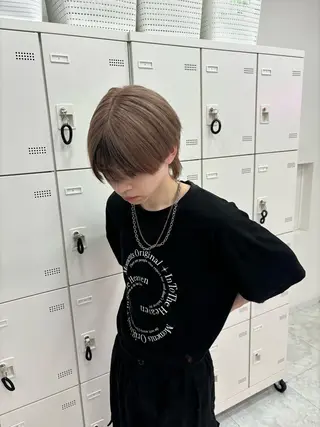 ショート カラー メンズ 抜け感レイヤー︴ ニュアンスカラーのヘアスタイル