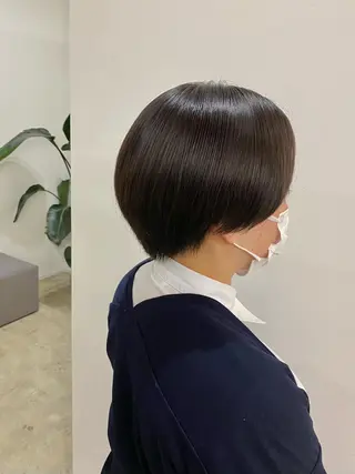 ショート カラー 藤野 凪沙のヘアスタイル