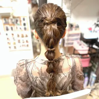 ヘアアレンジ イーチブライト EachBrightのヘアスタイル