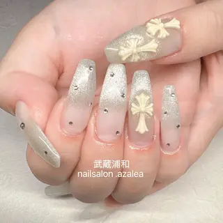 ネイル R inのネイルデザイン