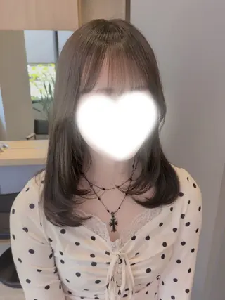 カラー セミロング 古屋 美春のヘアスタイル