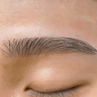 アイブロウ 眉毛専門サロン AIREYEBROWのマツエク・マツパデザイン