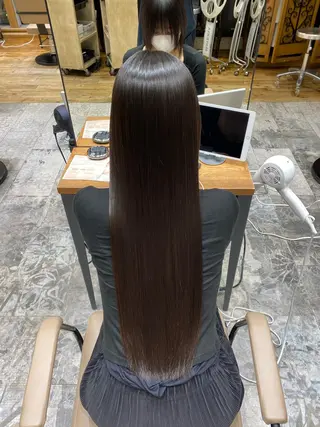 銀座/レイヤー 顔周りカット溝手優太のヘアスタイル