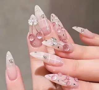 ネイル D-BEAUTY Nailsalonのネイルデザイン