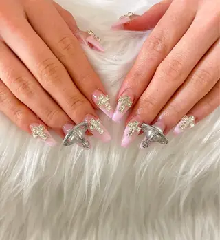 ネイル nail salon hoLLyhockのネイルデザイン